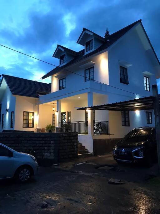 Stylish Villa At Green Apple U 35A Cipanas Puncak Sindanglaya Екстер'єр фото